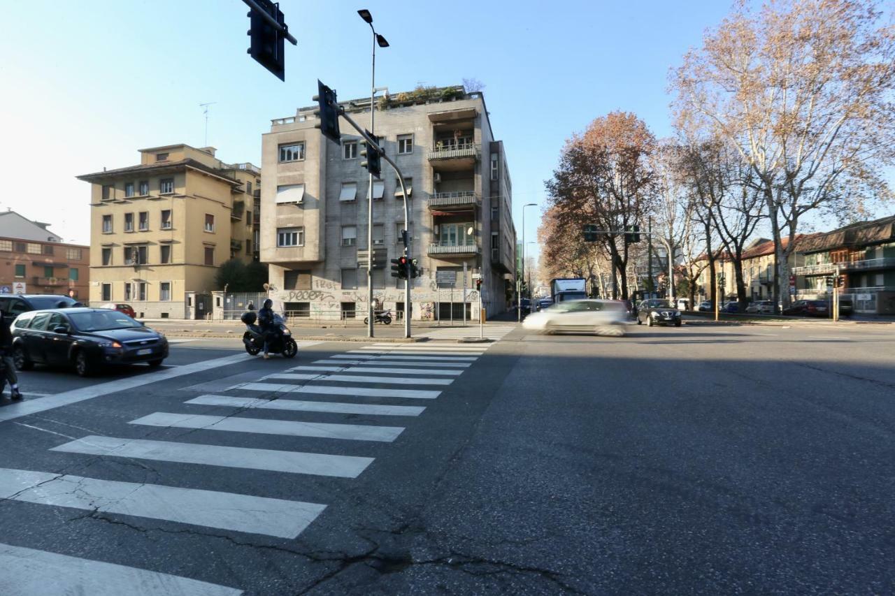 Rio Central M3 Sondrio E Stazione Centrale Мілан Екстер'єр фото